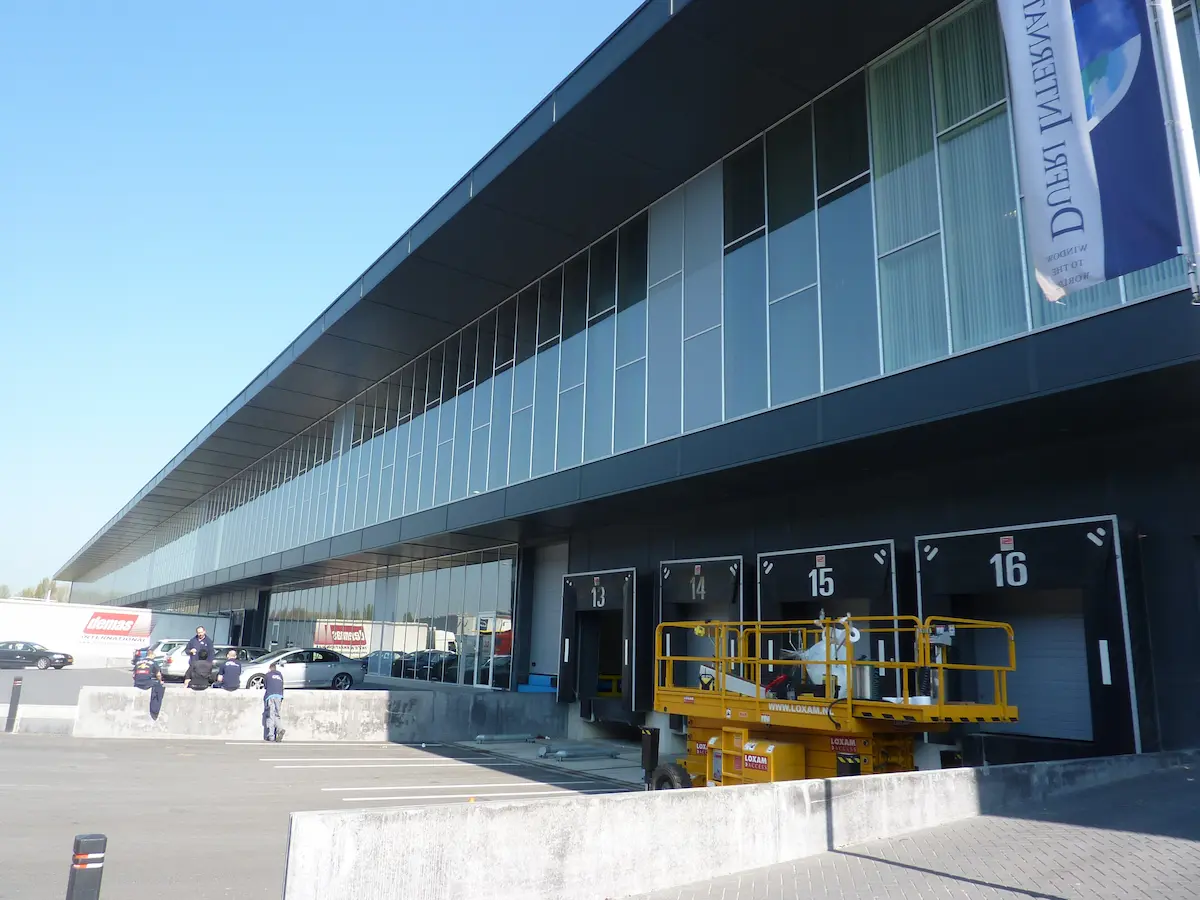 Bedrijfsverzamelgebouw Schiphol Rijk foto 2
